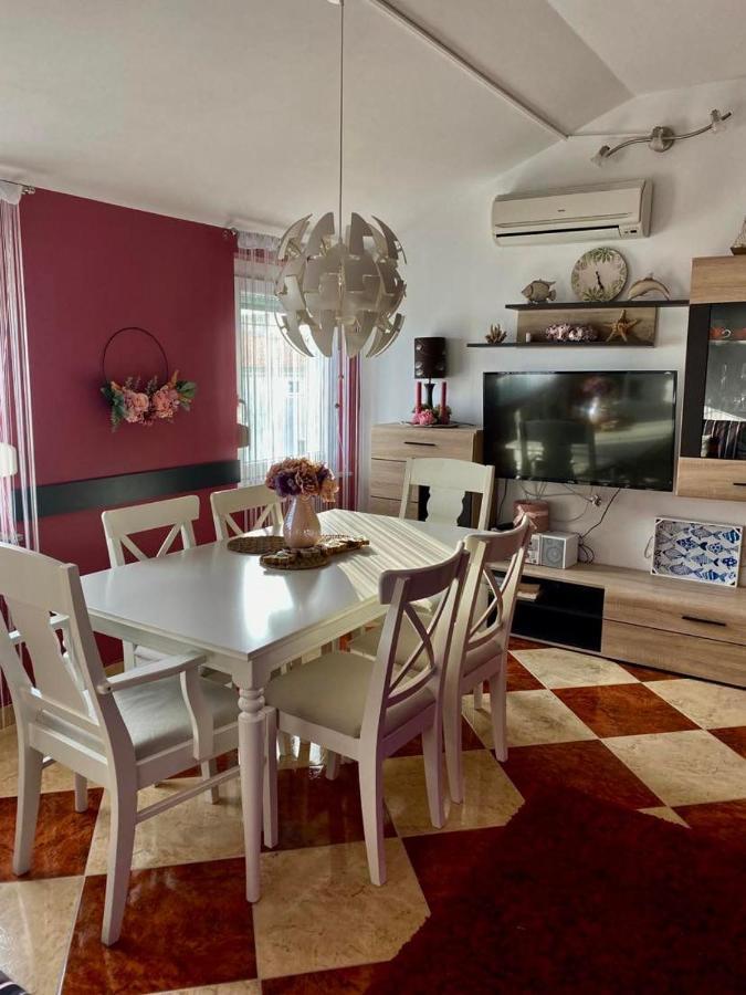 Apartman Silvija 茨里克韦尼察 外观 照片